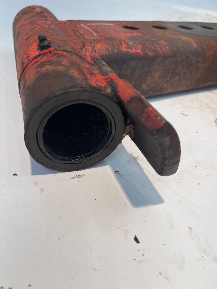 Case 1175 Tractor Left Front Axle Knee Spindle Holder Housing