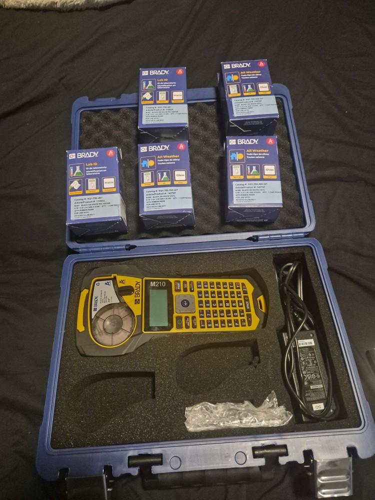Brady M210 Label Maker with Case, Power Adapter