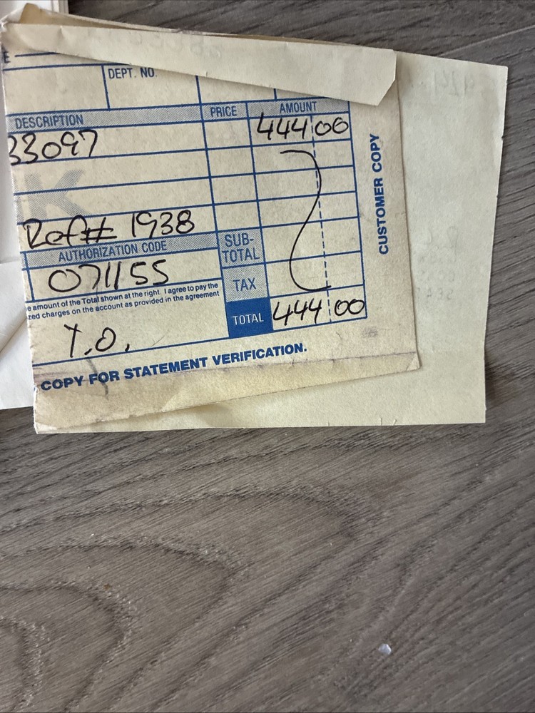 ICOM IC-24AT Handheld Transceiver