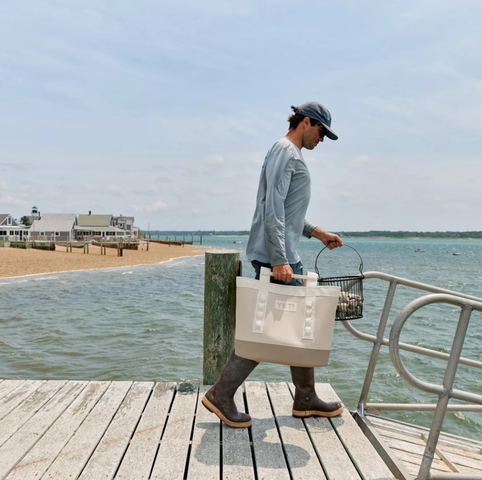 New YETI Camino 35 Carryall Tote Cape Taupe All-Purpose Gear Bag