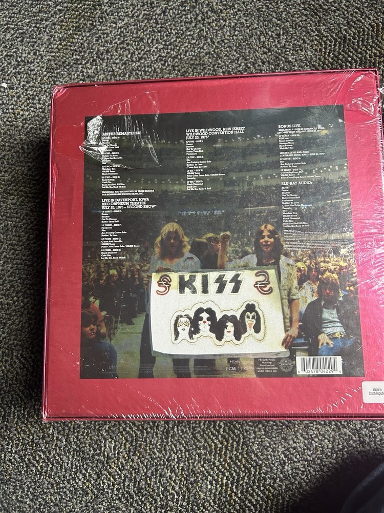 KISS Alive! 50th Anniversary Super Deluxe 8LP Box Set