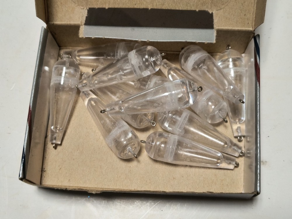 Plastilite casting bubbles, clear, 12ct, 20C 1/8 OZ Spin. DM