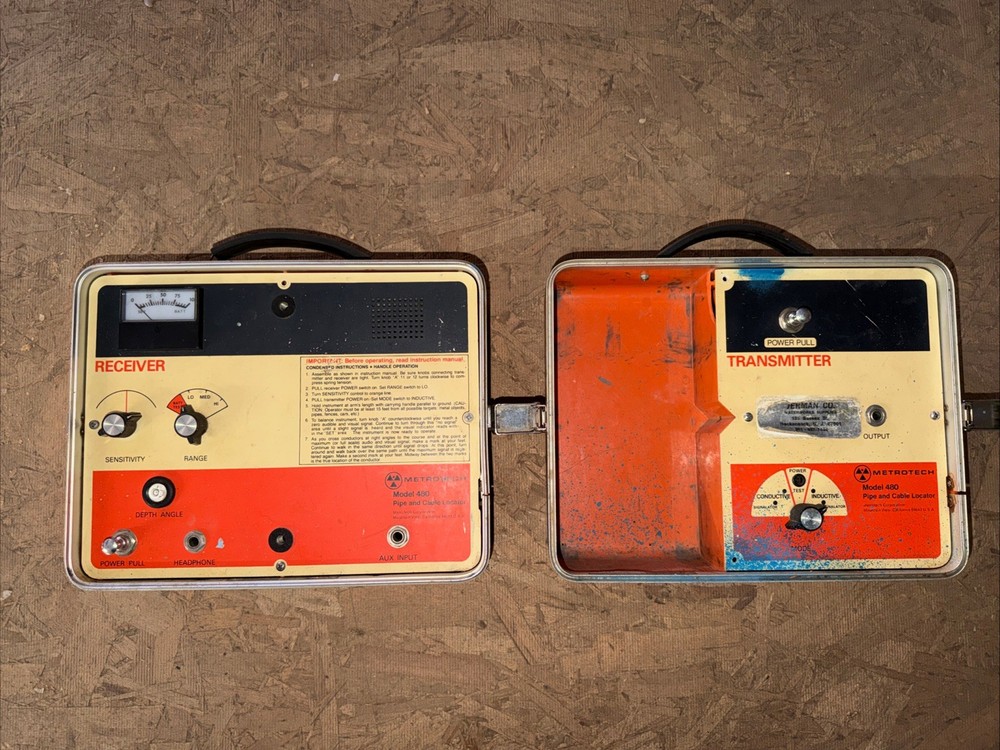 Metrotech 480 Pipe And Cable Locator Set, With Box (Missing Cables)