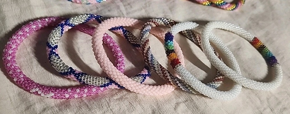 Sashka Bracelets Pinks Plus Size 7/8 Med. New