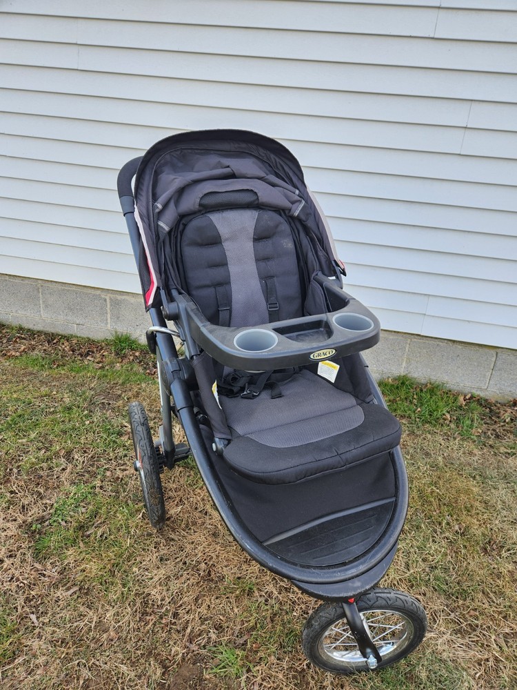 Graco Modes Jogger Stroller (local pick up only)