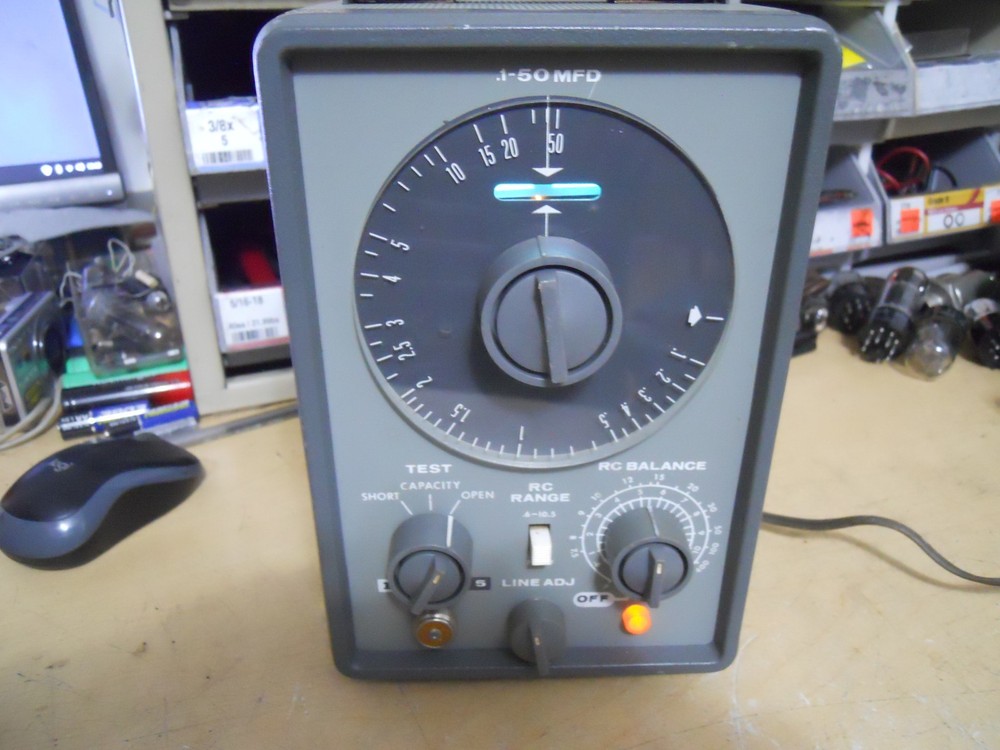 Vintage EICO 955 Capacitor Resistor Tester