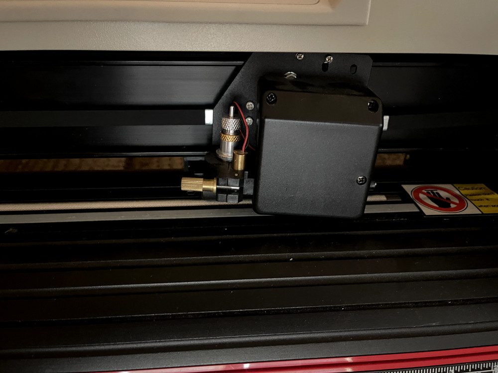 US CUTTER 28" MODEL SC PLOTTER SERIES VINYL CUTTER/PLOTTER TYPE SC631 USCUTTER