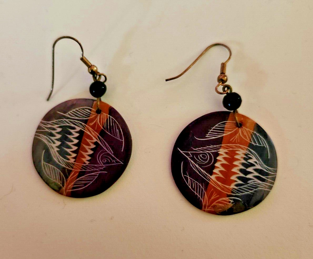 Brown Sgraffito Ceramic Lidded Box With Earrings