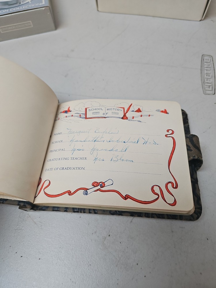 Gross 1936 School Autographs Memory Genuine Leather Book