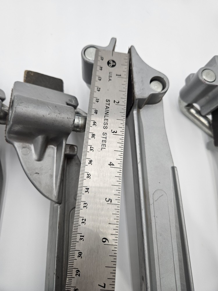 4 pc Cabinet Shelf Clamps