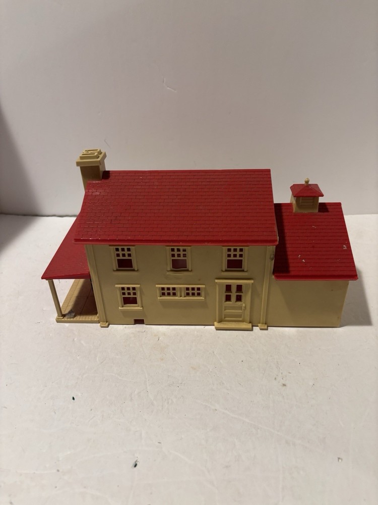O scale house