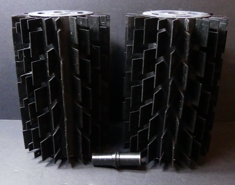 Aiper Seagull Pro robotic pool vacuum (Roller Brush ONLY)