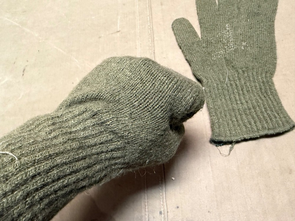 ORIGINAL POST WWII US ARMY WINTER MITTENS GLOVES INSERTS-LARGE