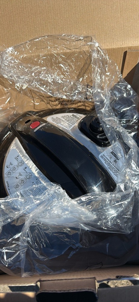 AMBIANO 8 QUART PROGRAMABLE PRESSURE COOKER GT801