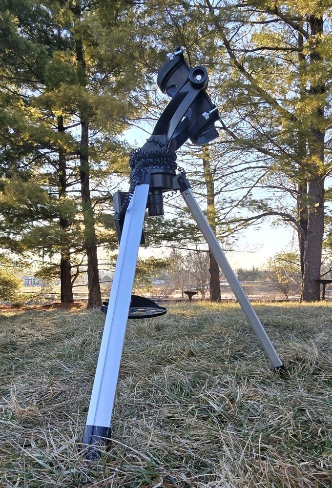 Meade DS-70 Electronic Digital Telescope mount Stand Only UNTESTED