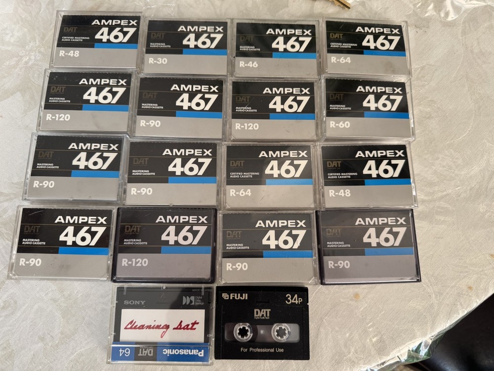 16 AMPEX (EMPTY CASE ) ONE CLEANER DAT TAPE ONE FUJI DAT TAPE
