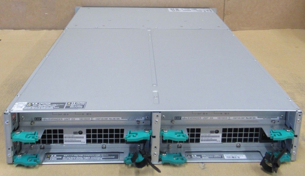 Fujitsu Eternus CS800 S2 DX80 Array 24TB HDD CA07237-E120 2x CA07145-C661 I/O