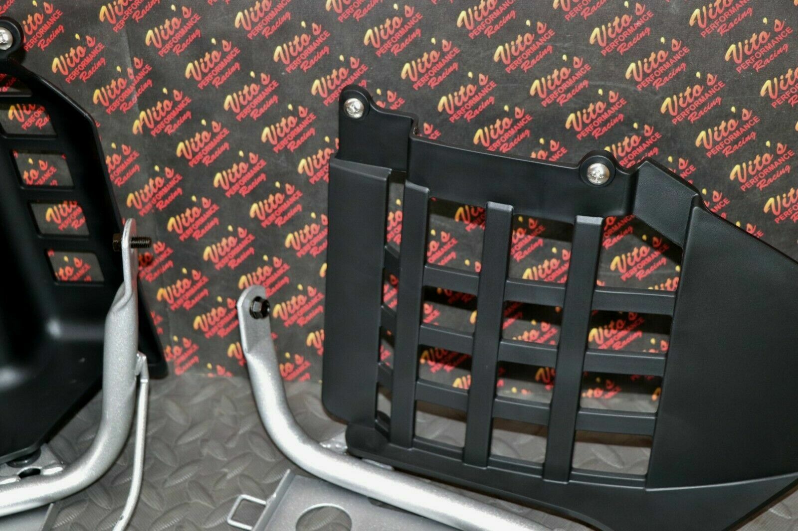 SILVER Heel Guards footrest Yamaha Banshee left right nerf bars plastic BOLT KIT