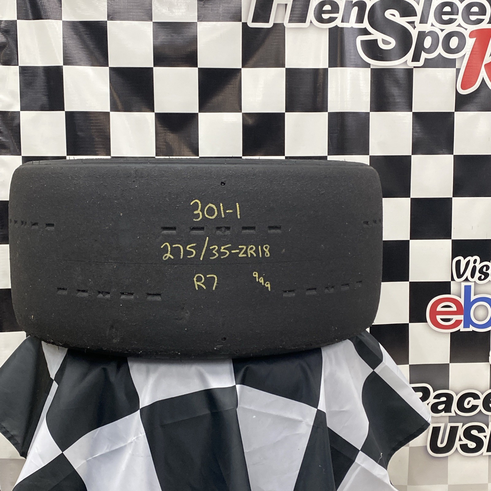 301-1 USDRRT HOOSIER DOT Road Race Tire. 275/35 ZR18 R7