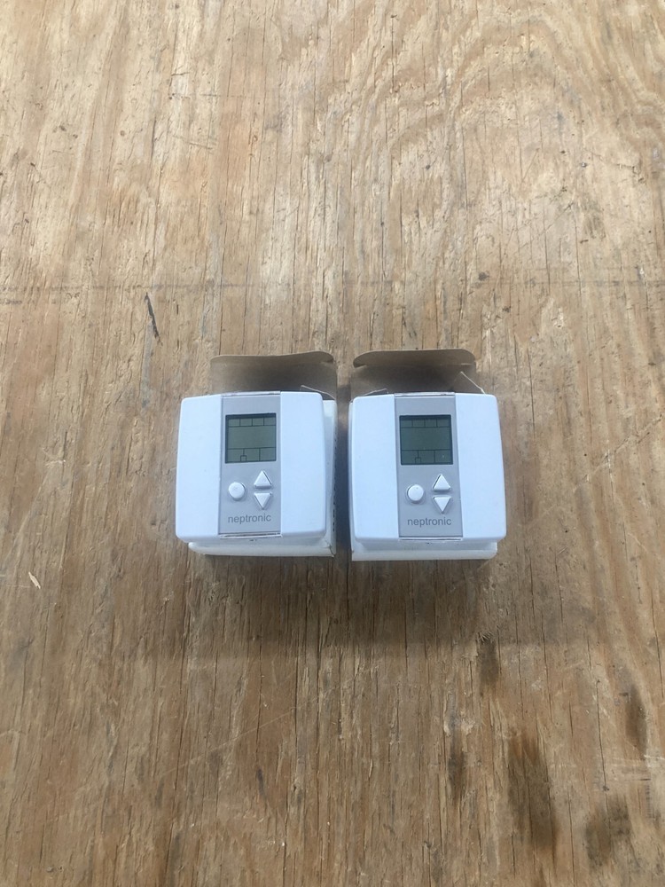 NEPTRONIC CONTROLLER NF-TRO5404 / NFTRO5404