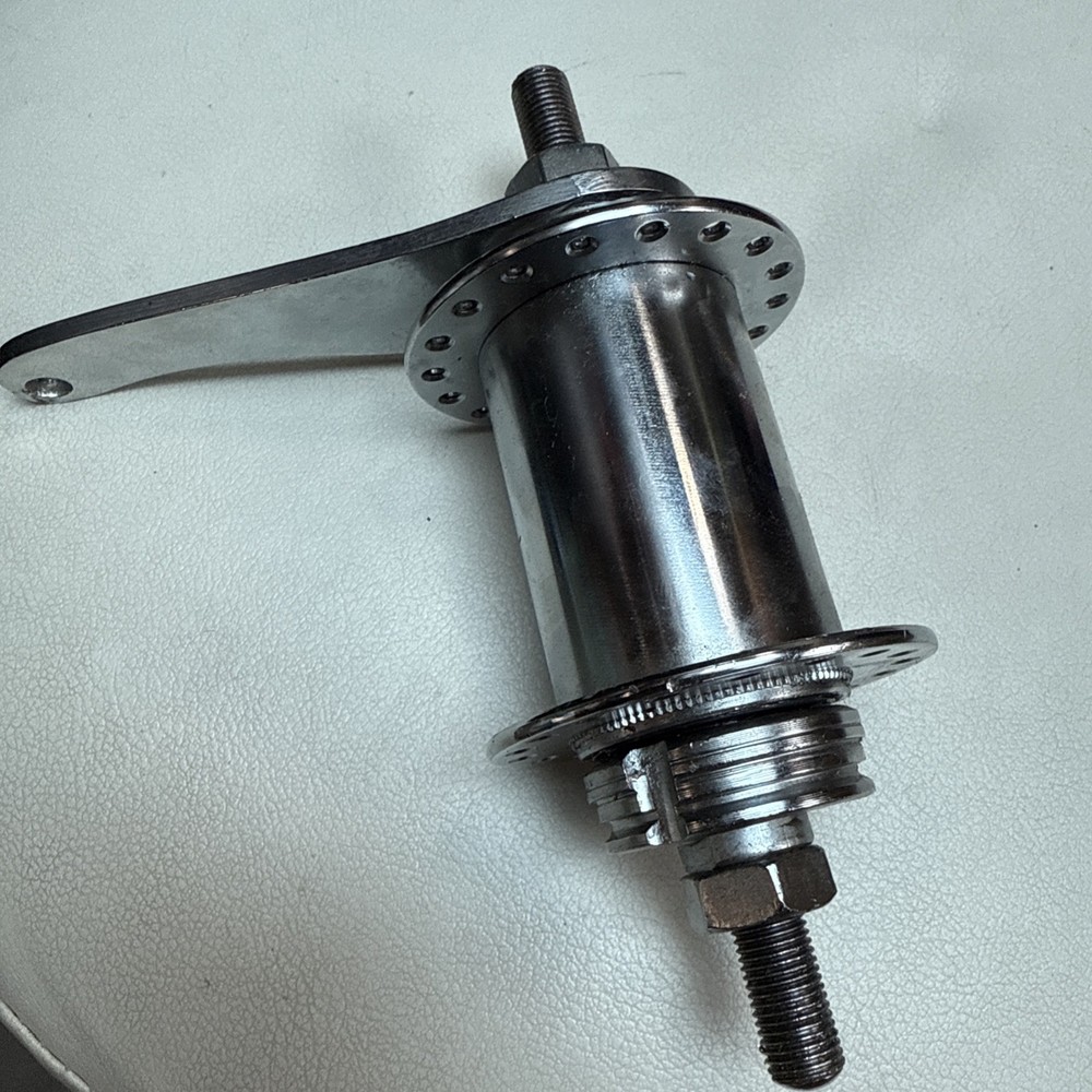 Schwinn NOS 1995 Hub.
