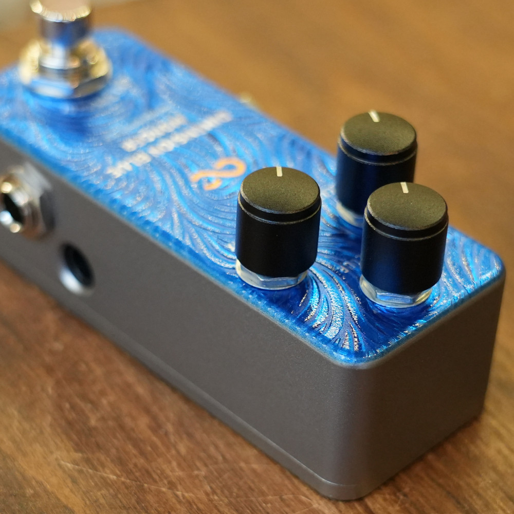 One Control Dimension Blue Monger Modulation Guitar Effector