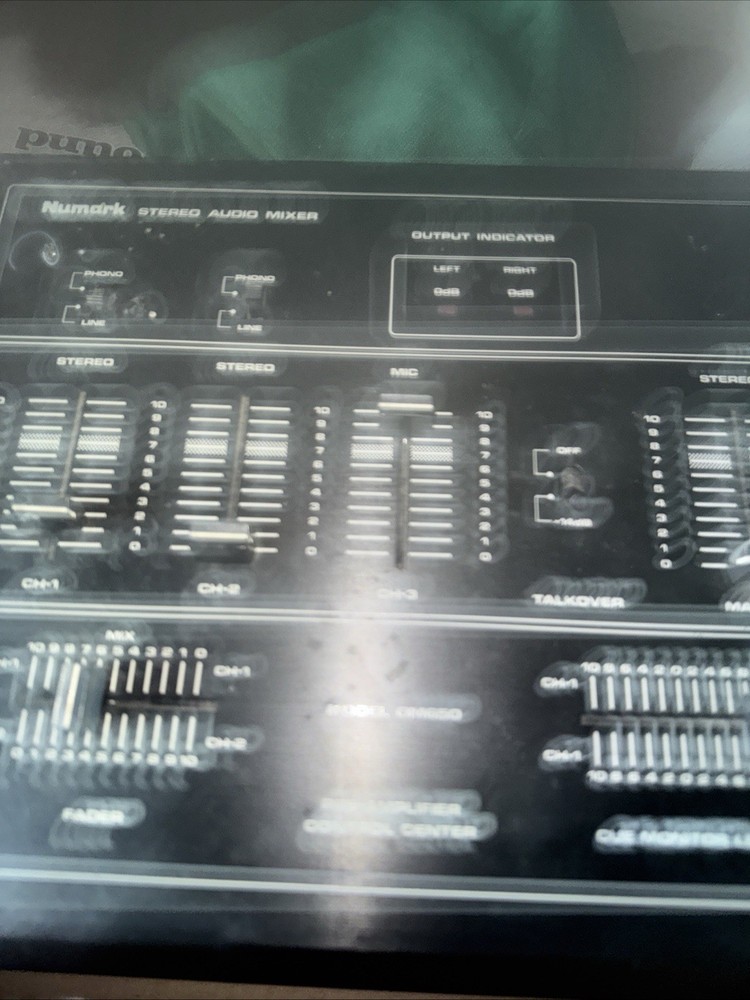 Numark DM-650 DJ Mixer Stereo Studio Pre-Amplifier