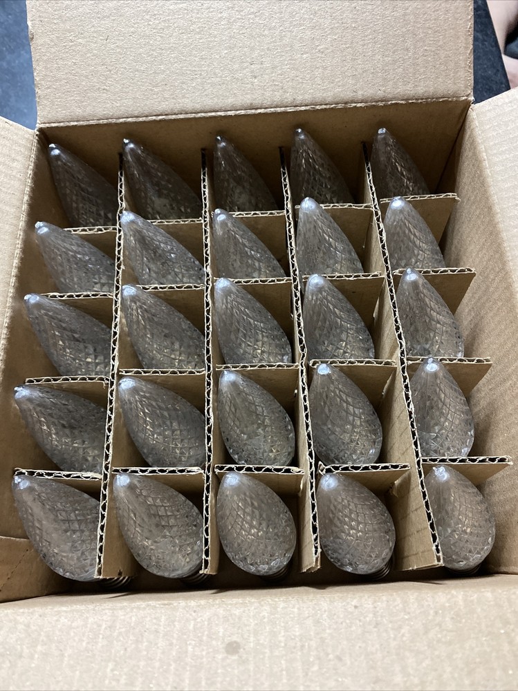 C9 Pure White Led Light Bulb E17 Base NEW