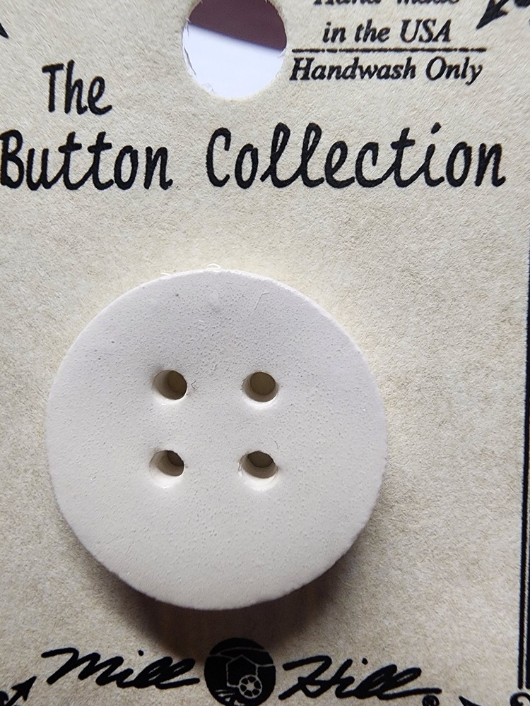 DIY Mill Hill Ceramic Button - Med Round White Button