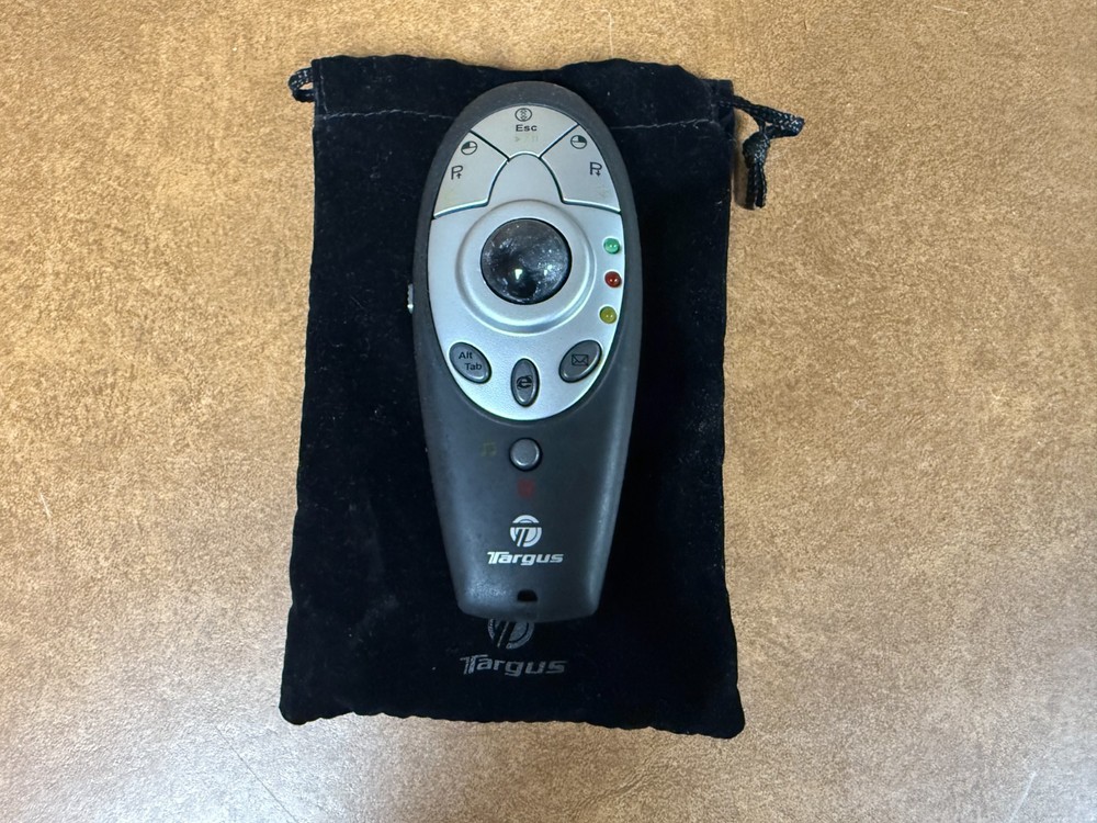 Targus AMP01US Wireless Multimedia Presenter Device Remote Only