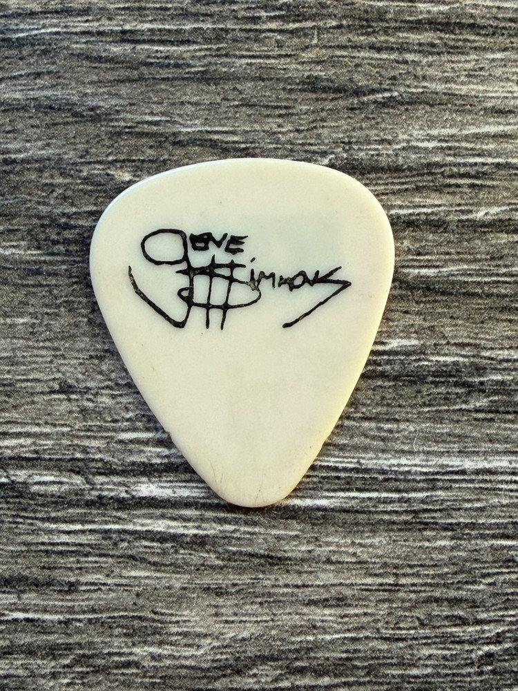 KISS Guitar Pick GENE SIMMONS Revenge Club Tour Concert Stage Used Vintage Kiss