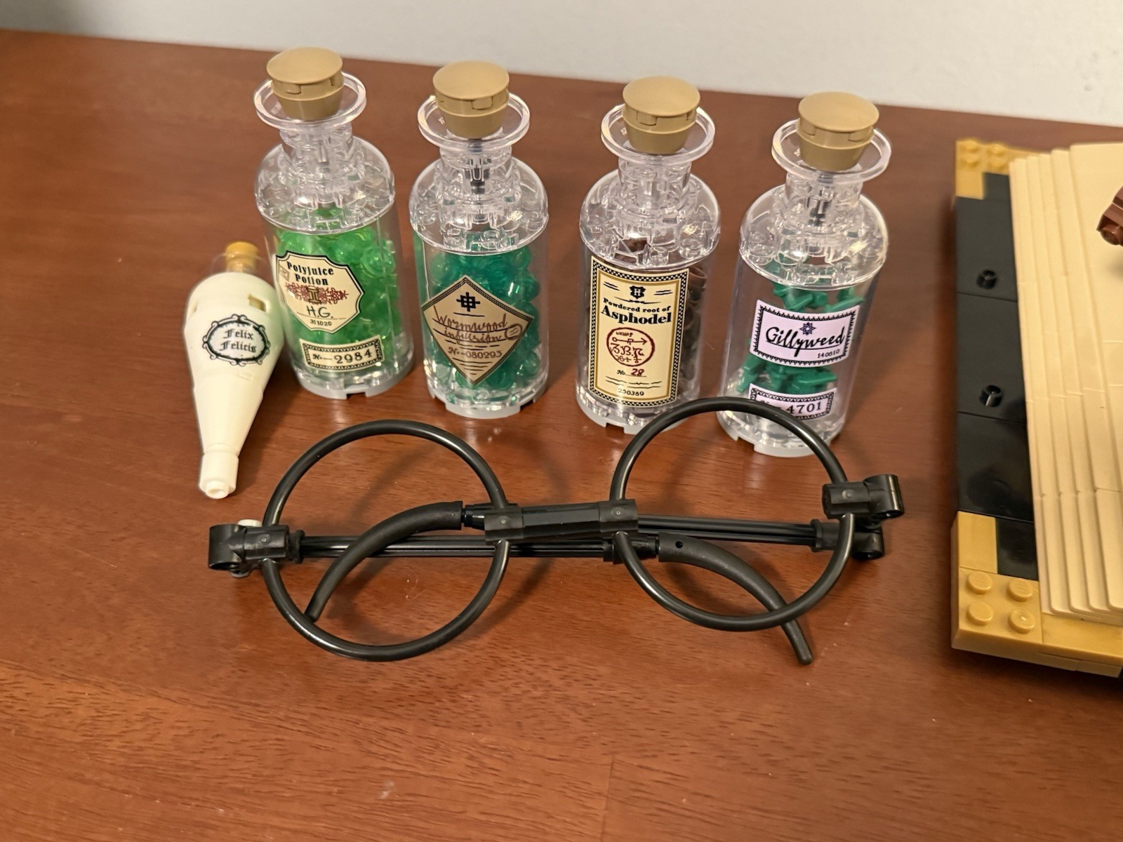 Lego: Hogwarts Icons Collector’s Edition (#76391) -- Great Used Condition