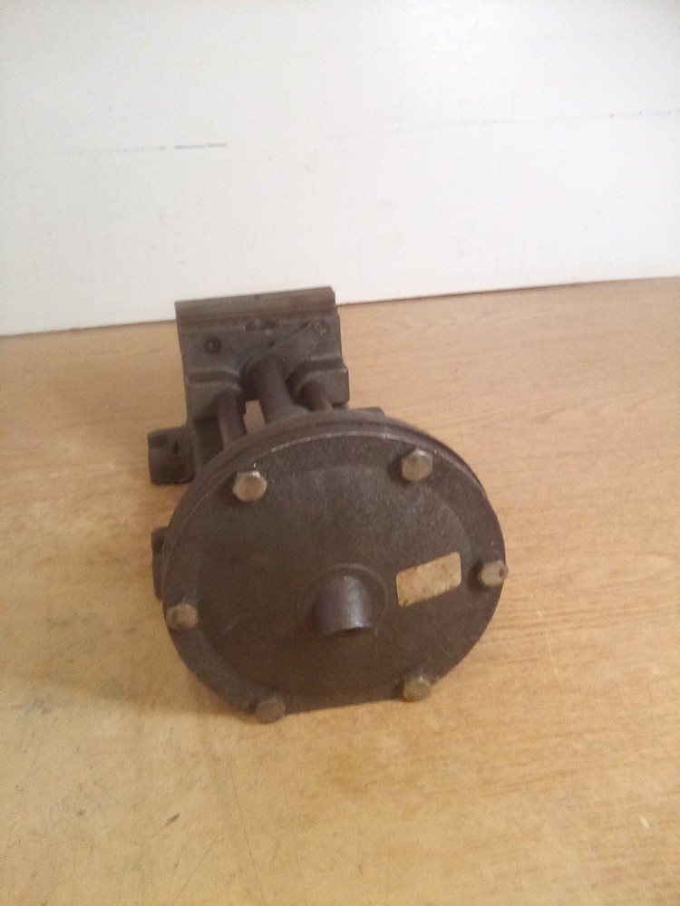 Heinrich 44-3 Pneumatic Vise