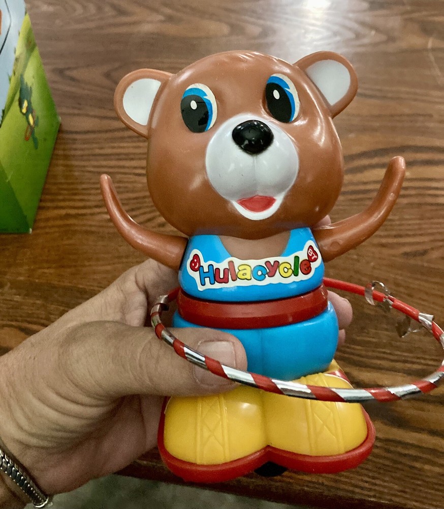 Hula Hula Animals Battery Operated Bear With Box