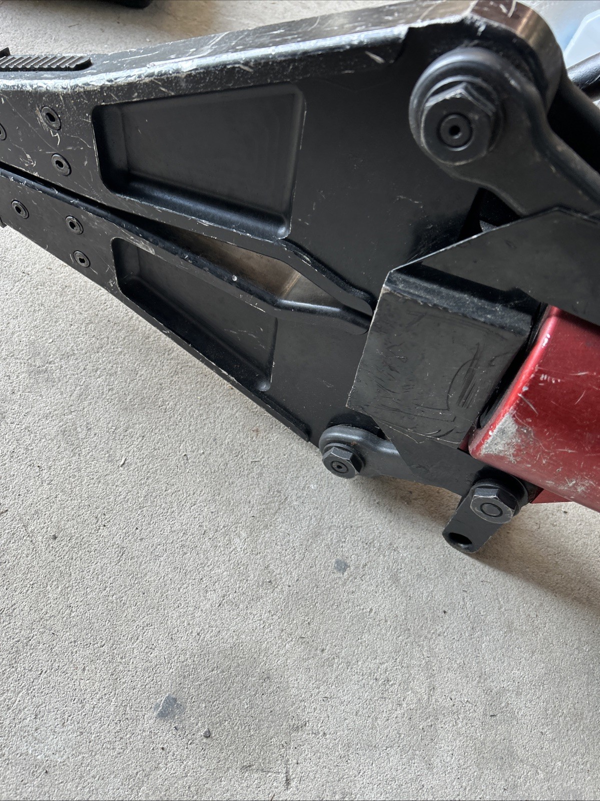 TNT Rescue S-200-28 high pressure spreader Jaws Of Life