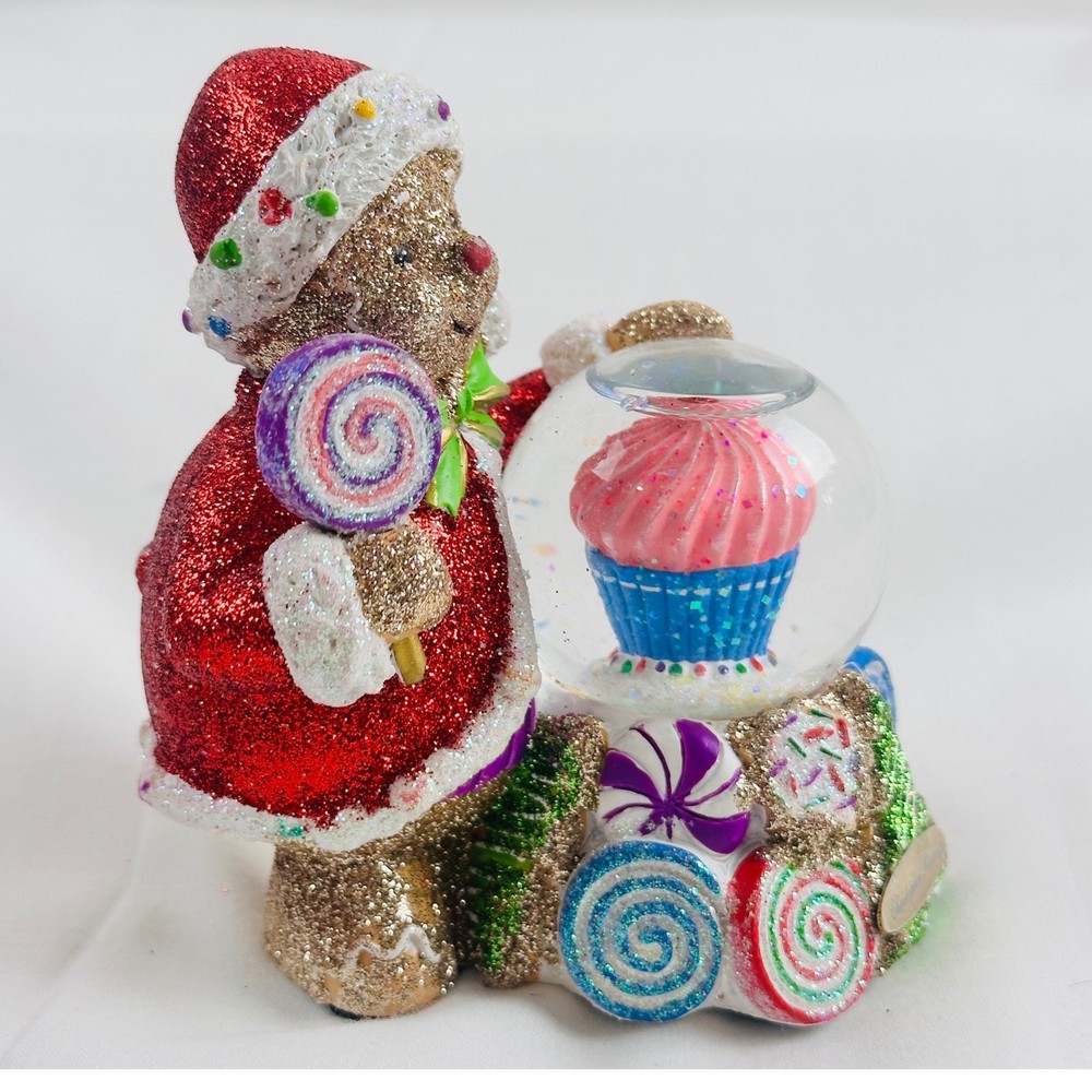 Christopher Radko Gingerbread Santa Cupcake Snow Globe 2017 5"With Box