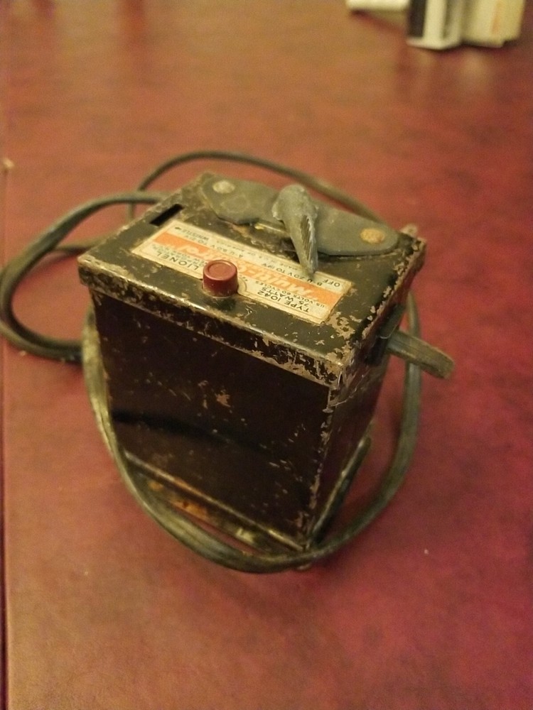 Lionel Type 1042 Multi Control Transformer 75 Watts. Untested