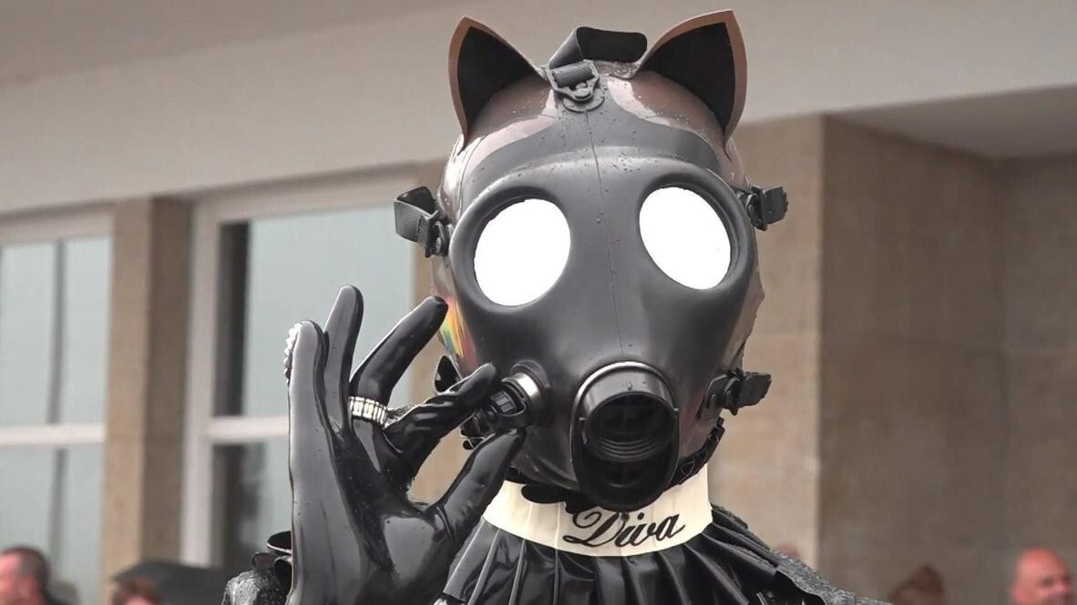 ✅ Israeli Gas Mask | Latex Rubber | Breathplay + Drinking Tube | Pissplay Kink