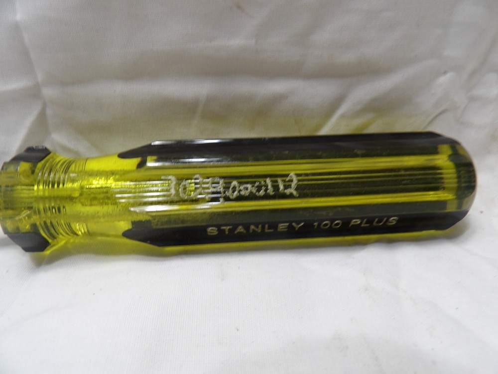 Stanley 100 Plus Flat Head Screwdriver #66-168-A