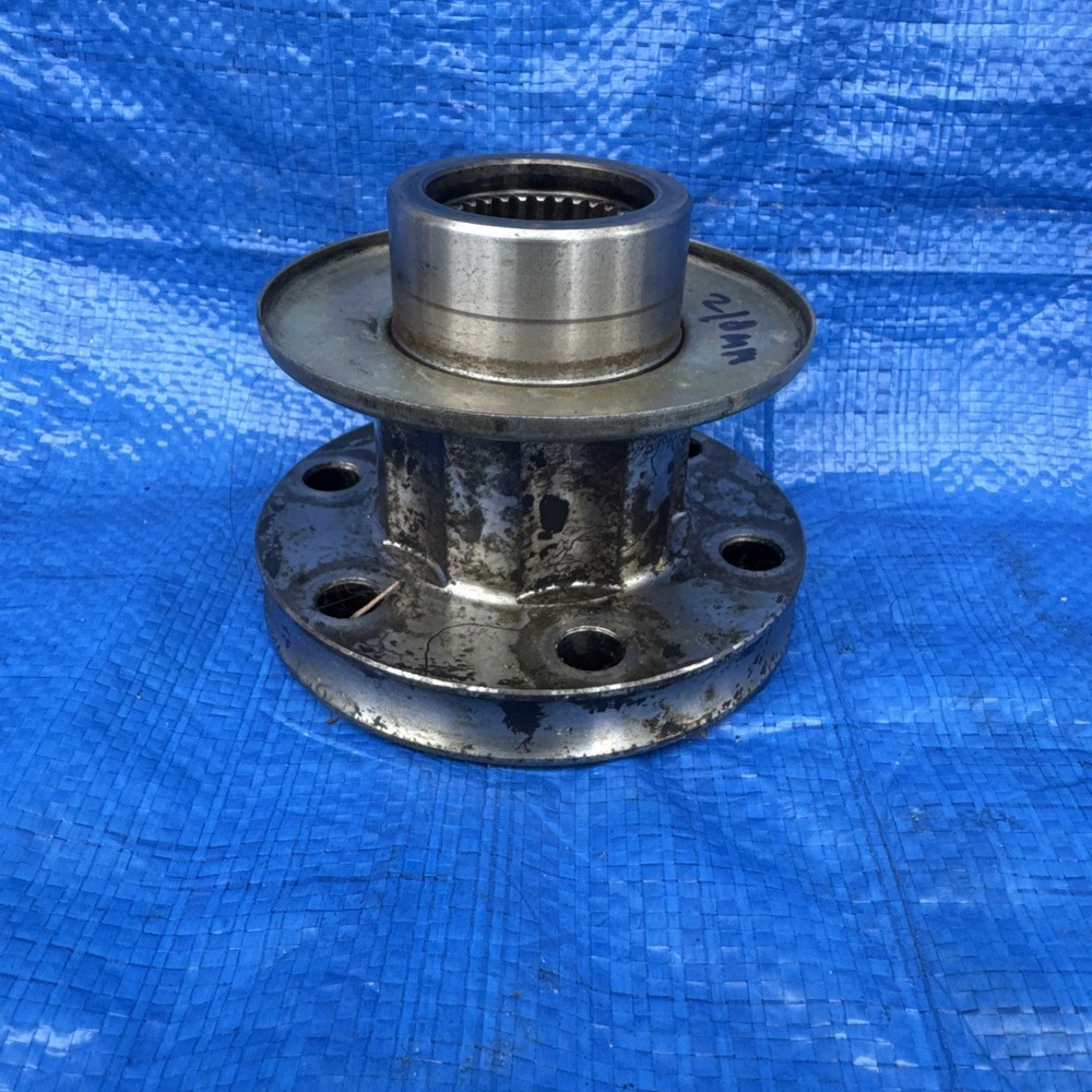 BMW E32 E34 input front flange 6x86 210 large case LSD open diff shaft cup