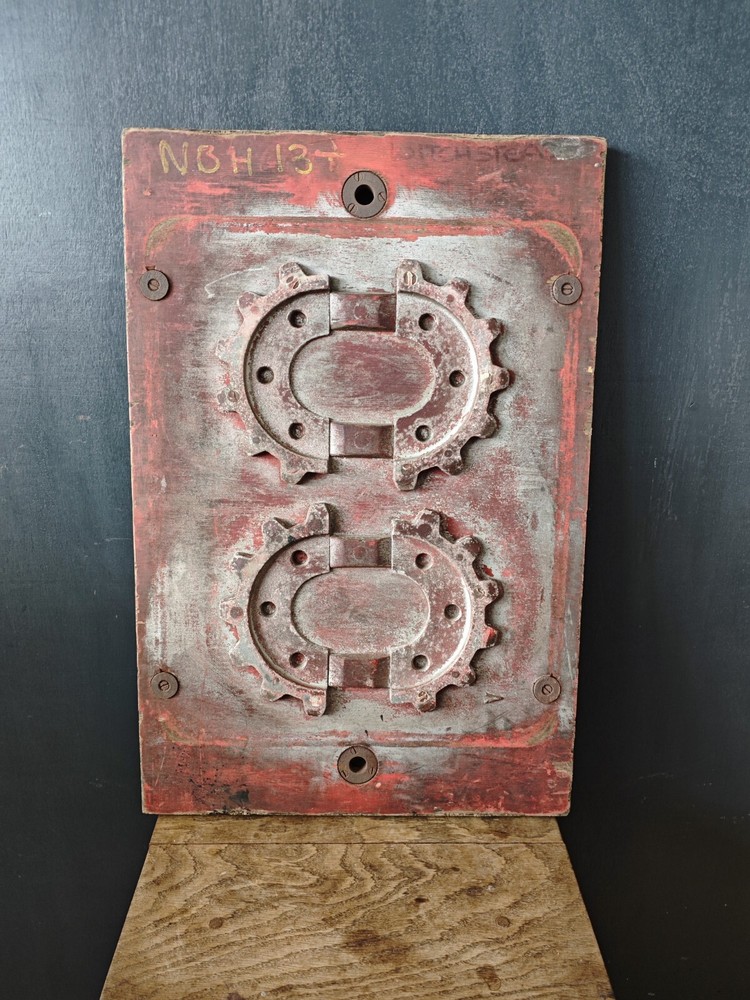 Vintage Industrial Foundry Pattern (A)