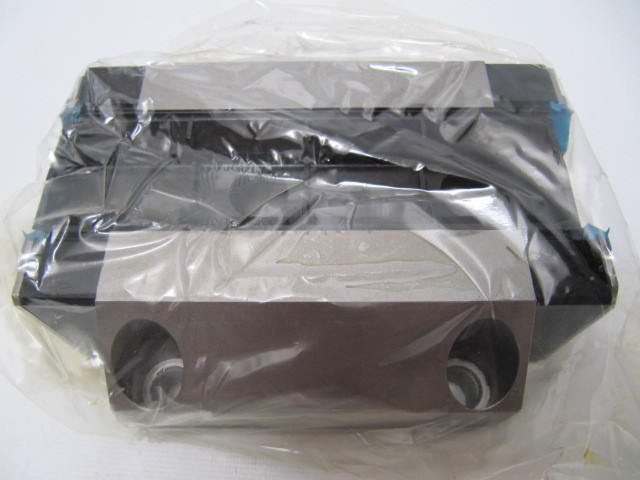 (NEW) Rexroth Star Runner Block / Roller Rail 1851-432-10