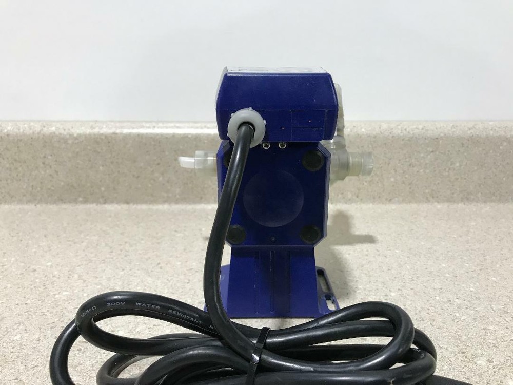 Iwaki Metering Pump EZB11D1-VCA