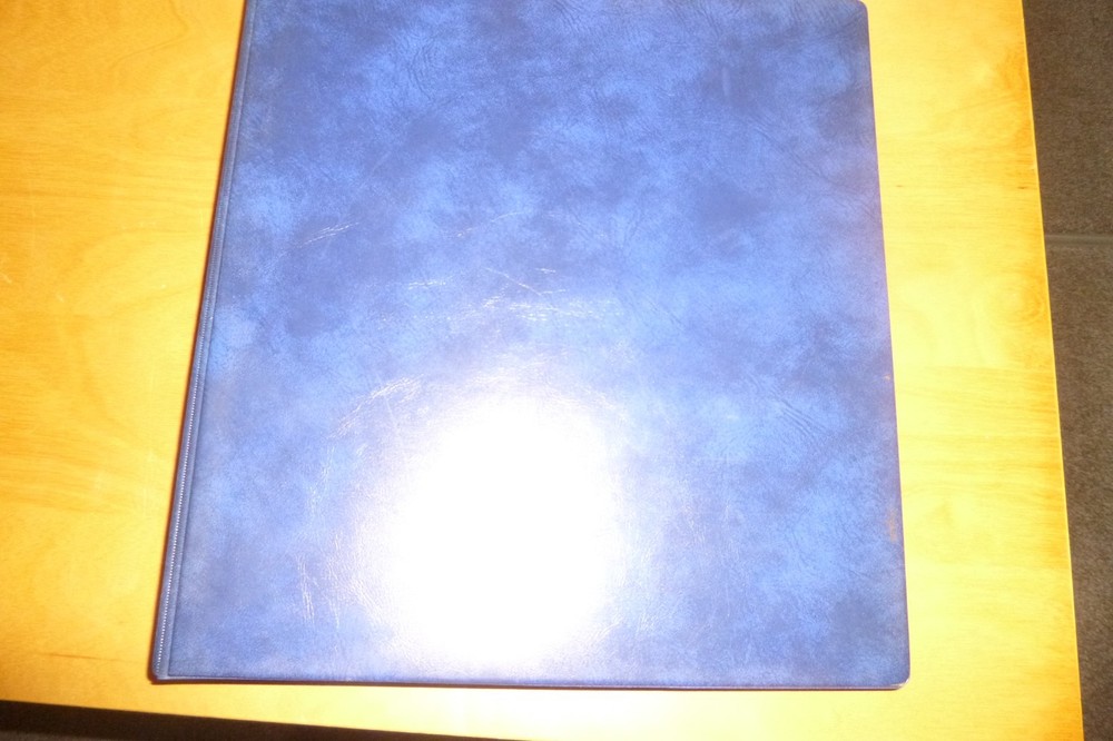 STANLEY GIBBONS MALVERN COVER  ALBUM WITH 27  SLEEVES BLUE