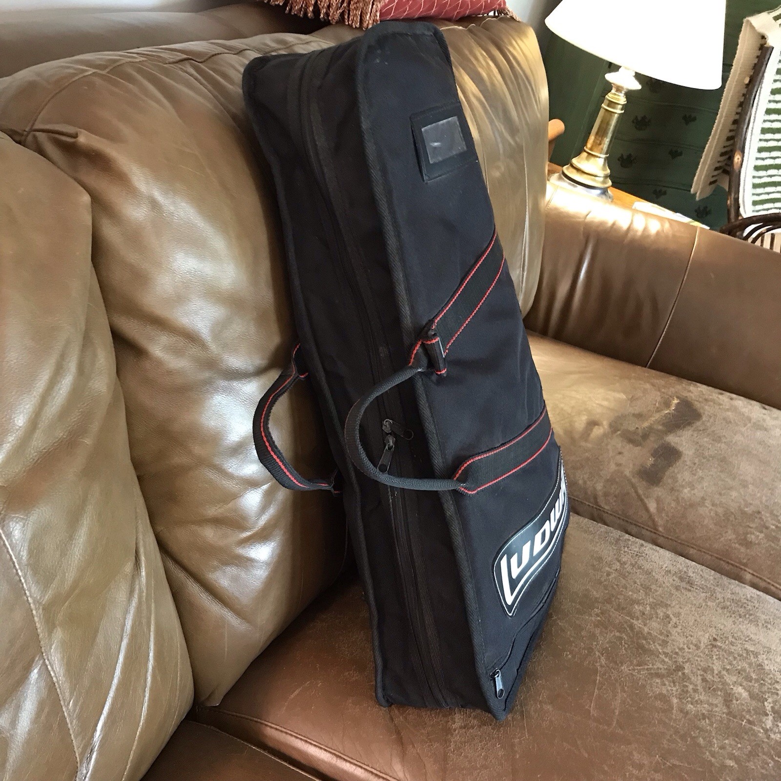 30-Key Ludwig Bells Set with Backpack Case in Pretty Good Condition.