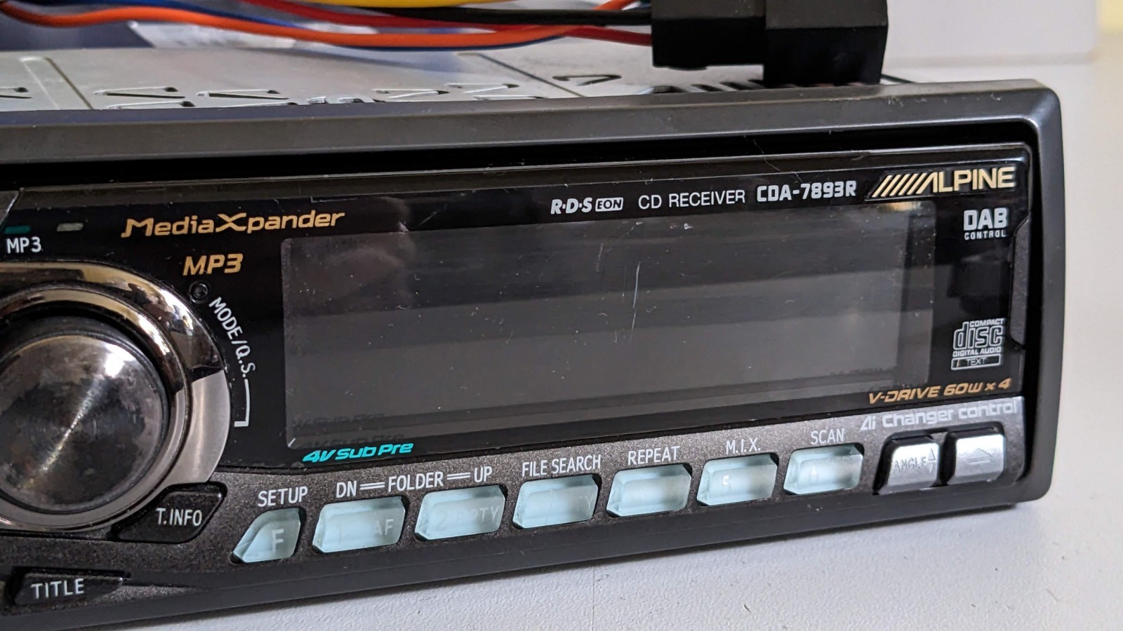 ALPINE CDA-7893R Car CD MP3 Receiver MediaXpander 4 X 60 WATT + BLUETOOTH