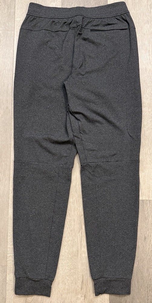 Lululemon Men’s Gray Intent Joggers - Medium
