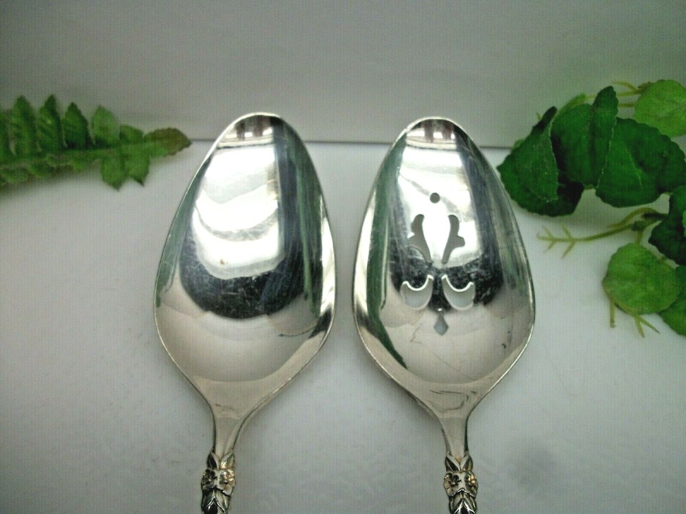 International 1847 Rogers GARLAND Silverplate Pierced & Solid Serving Spoons