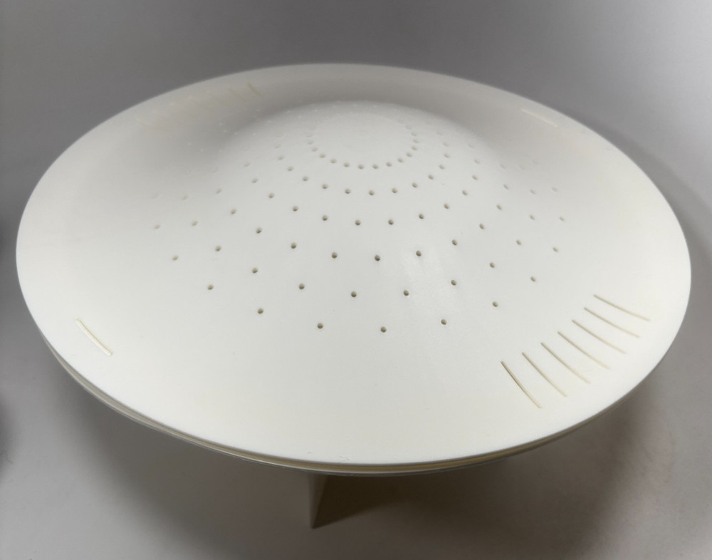 Tupperware White 3 Quart Large Double Colander #3105 and Cover #3106 Atomic