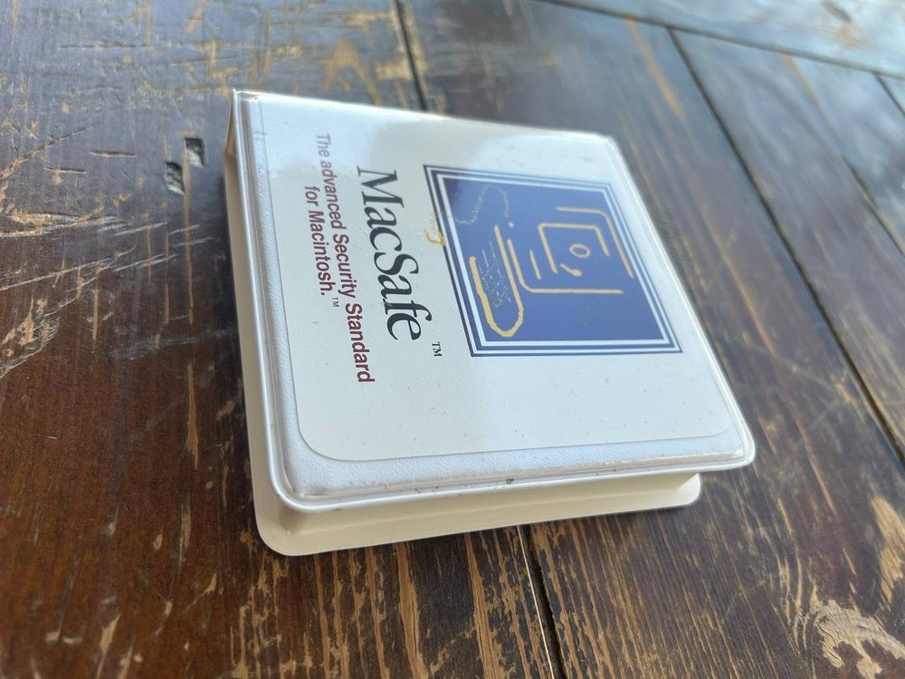 MacSafe Macintosh Security Software 3.5” Floppy Disk w/ Case & Manual